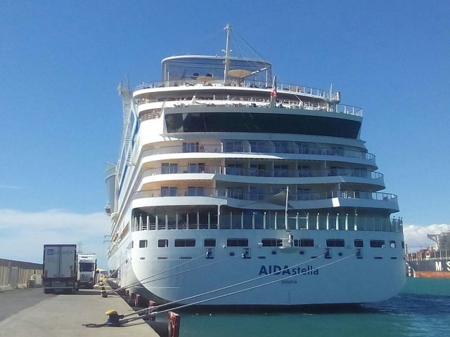 aida stella celebrity constellation le lyrial  sovereign  10